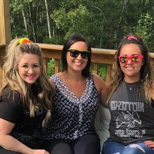 Meet your Posher, Nikki